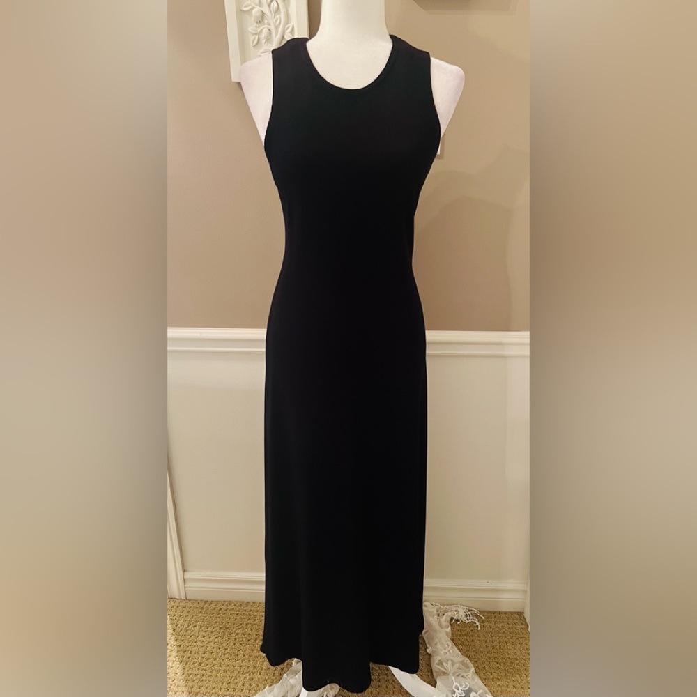 Elegant Black Sleeveless Dress